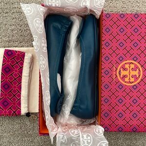 Tory Burch Minnie Travel Flats in Blue NWT